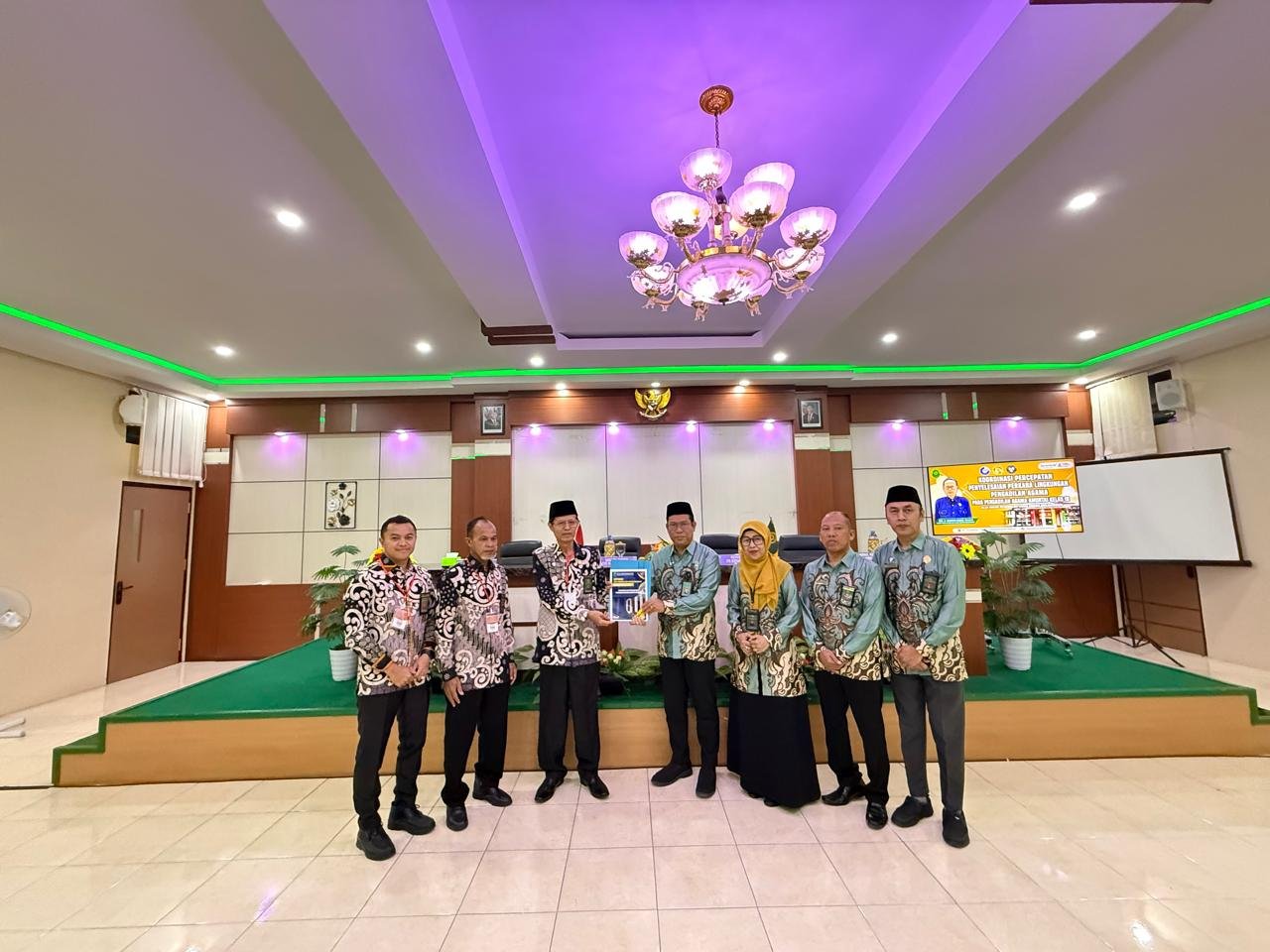 Hakim Tinggi Pengawas PTA Banjarmasin Laksanakan Pengawasan dan Pembinaan di PA Amuntai